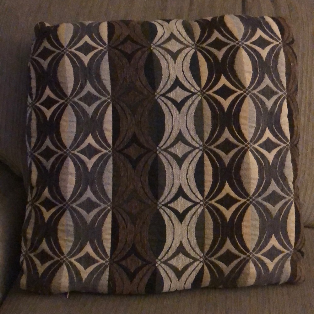 Accent pillows